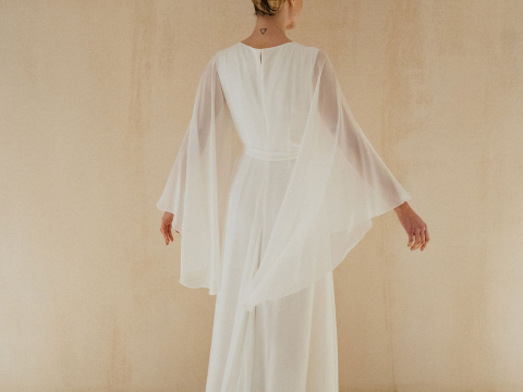 Šaty / LOWELY - novinka - foto Šaty / LOWELY - novinka - foto